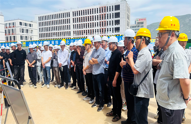 2025年4月17日，由莆田市涵江区住房和城乡建设局主办、437ccm必赢国际三建承办的钢筋安装工程质量防控现场交流会在联东U谷·涵江海峡智造产业谷一期成功召开。